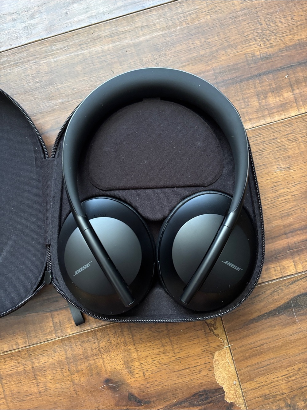 Bose Over-Ear Wireless Noise-Cancelling Headphones — Black